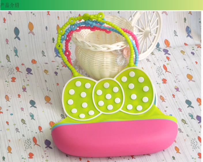 寶寶硅膠圍嘴兜